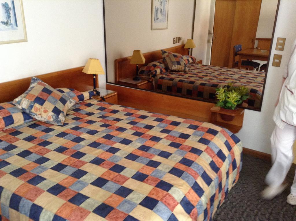Hotel Alicante Chillán Стая снимка
