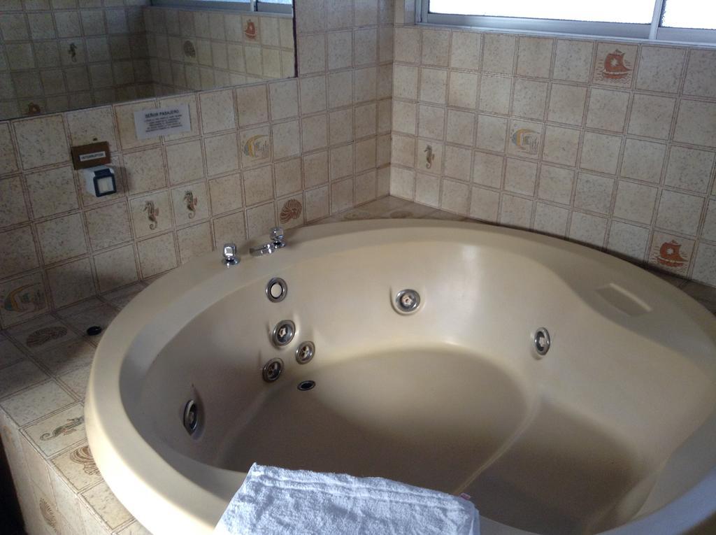 Hotel Alicante Chillán Стая снимка